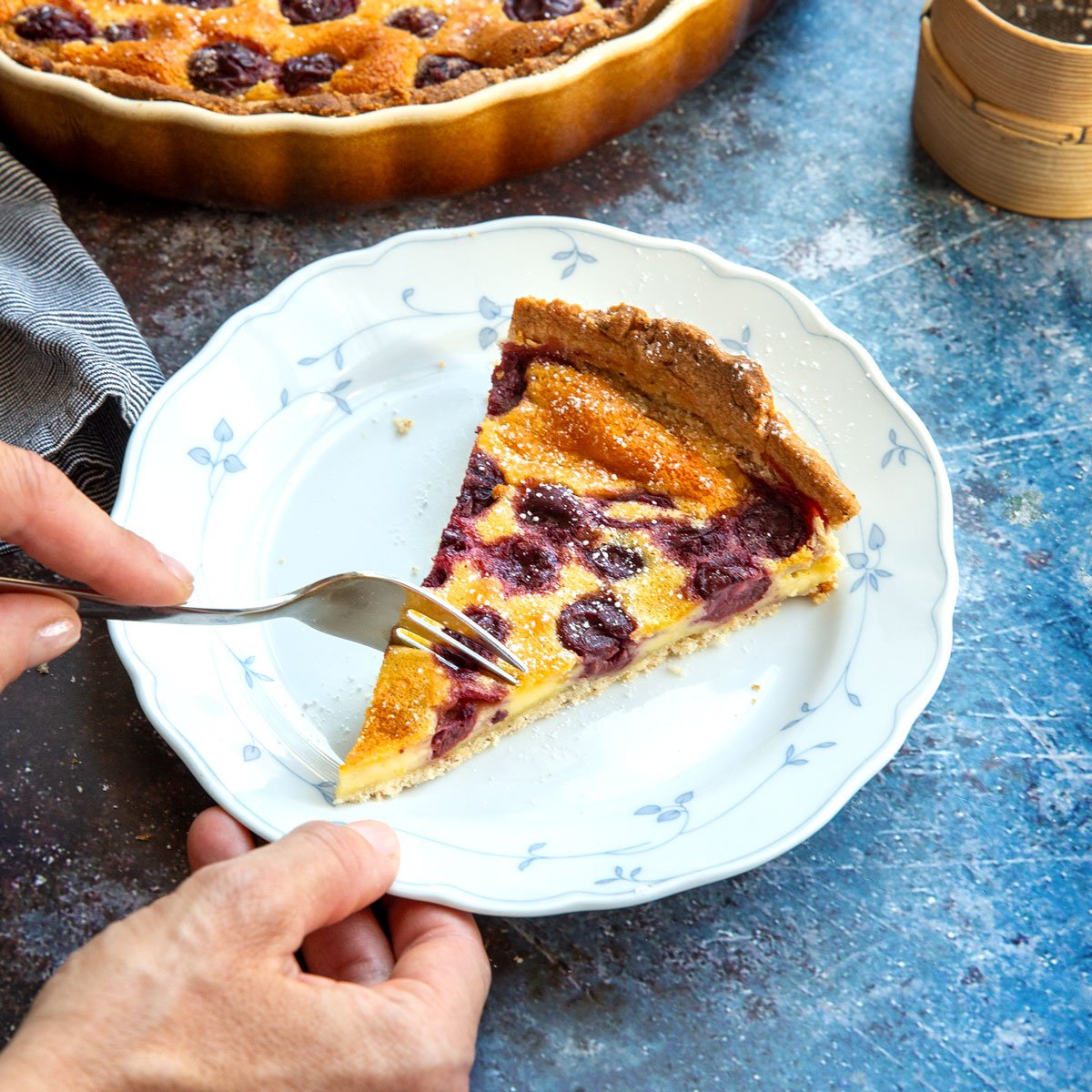 Einfache Kirsch-Tarte mit Vanille-Rahmguss