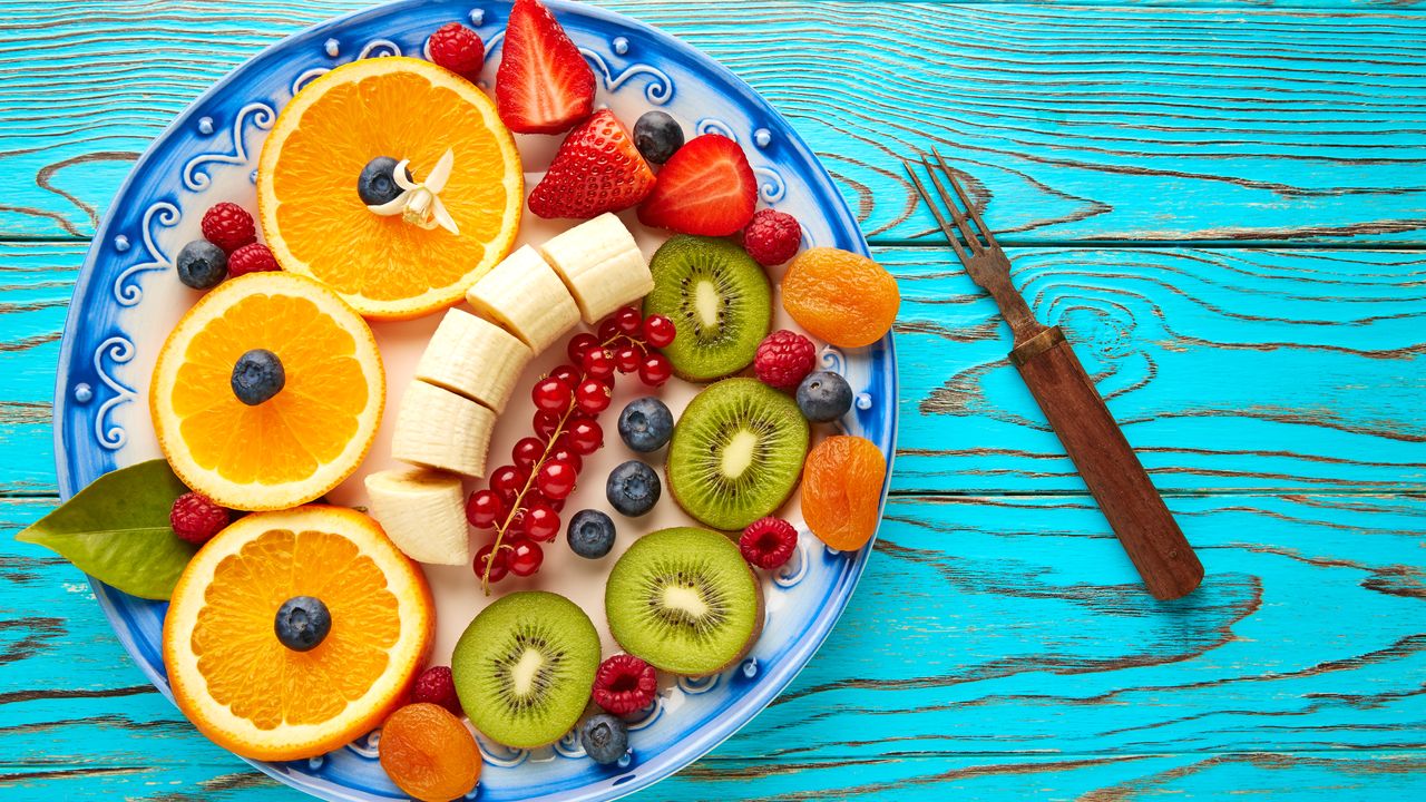 Comer apenas frutas para o jantar é bom? O nutricionista responde