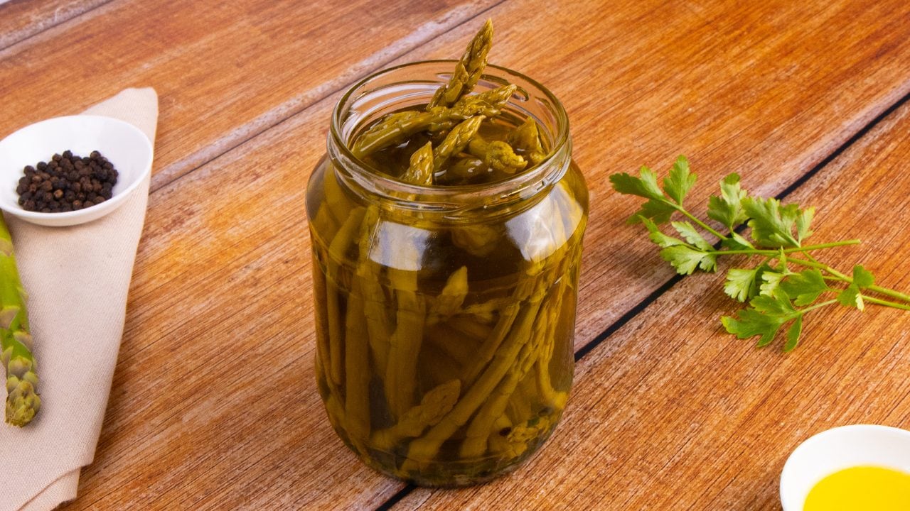 A receita de preservação de primavera simples e saborosa