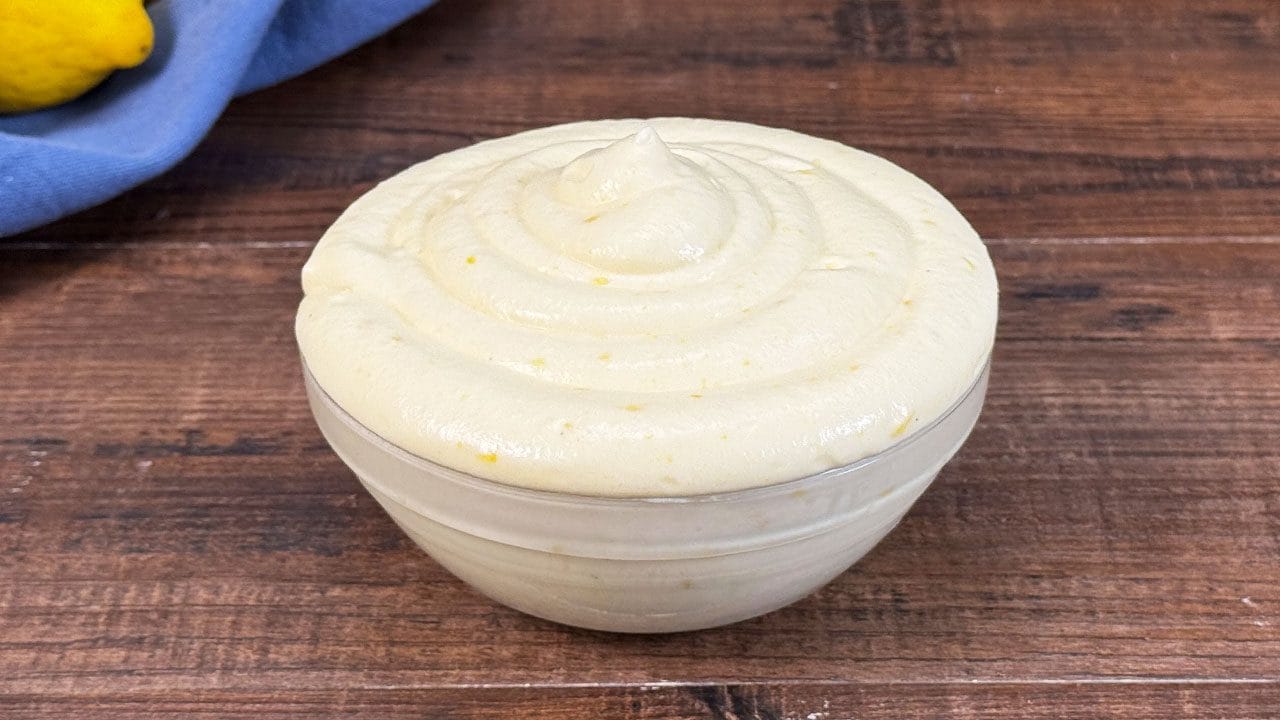 A receita para o creme doce de origem francesa
