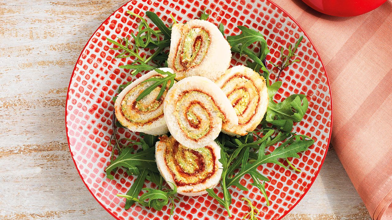 Receita salgada giratória com pesto e ricota
