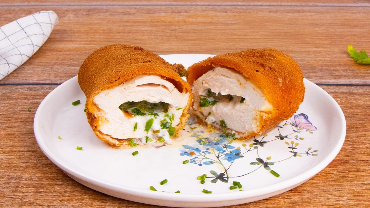 A receita do delicioso segundo prato com um delicioso recheio com manteiga com sabor