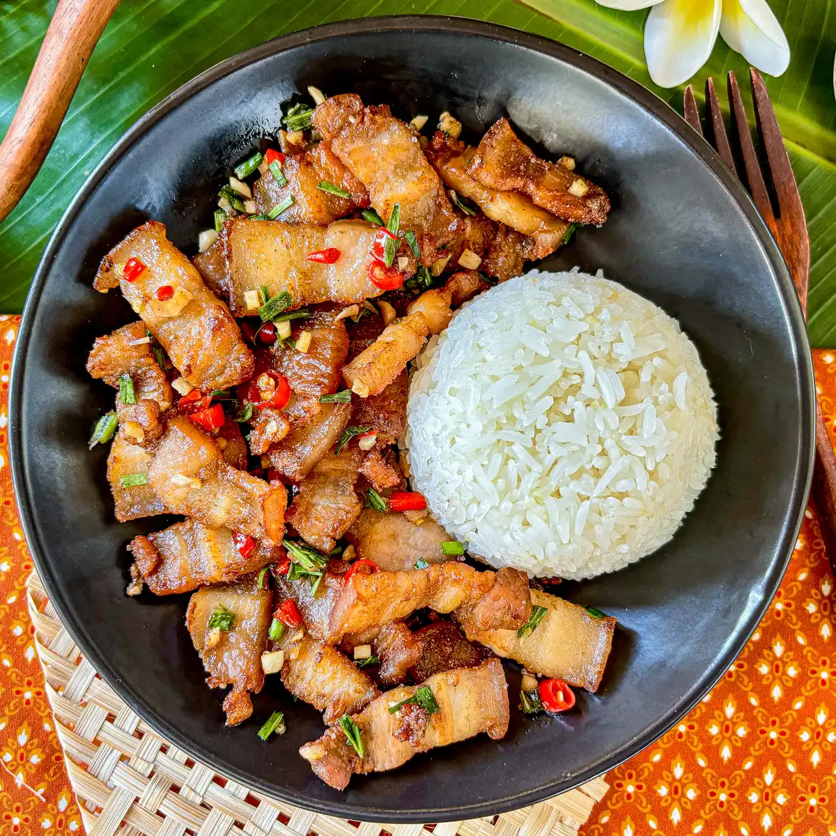 Receita de chili da barriga de porco (Moo Pad Prik)