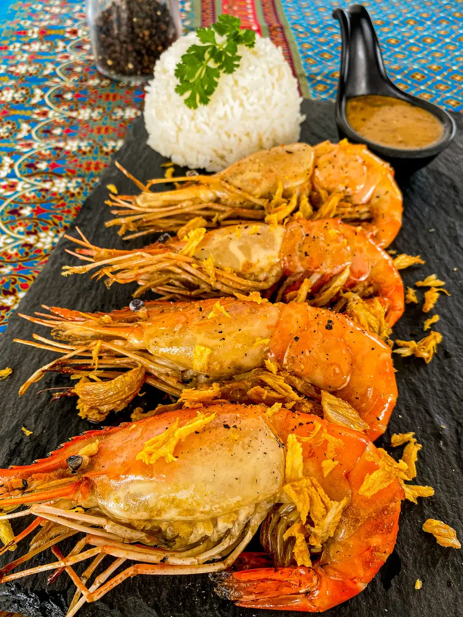 Melhor receita de camarão de alho crocante tailandesa