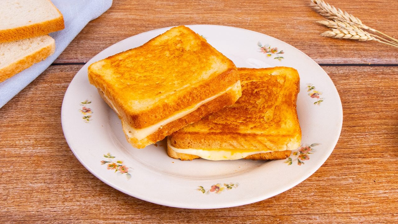 A receita do sanduíche grelhado americano